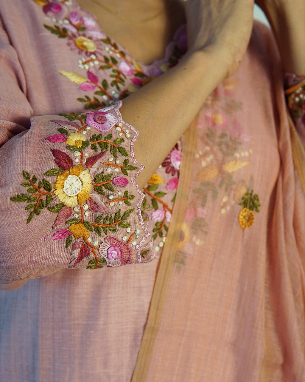 Raw Silk Hand Embroidered Kurti Set [Peach Blush]