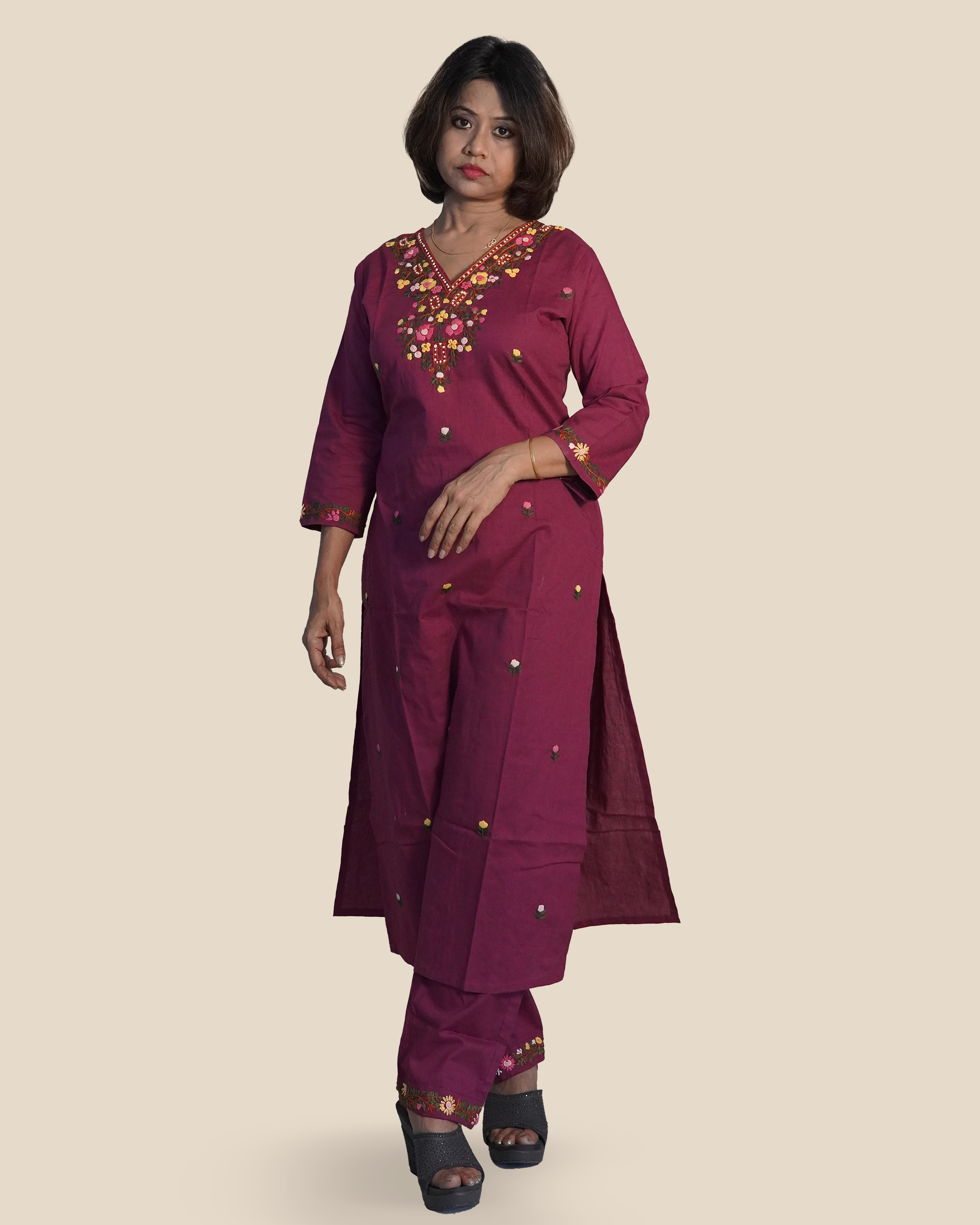 Hand Embroidered Pure cotton Kurti Set [Purple]