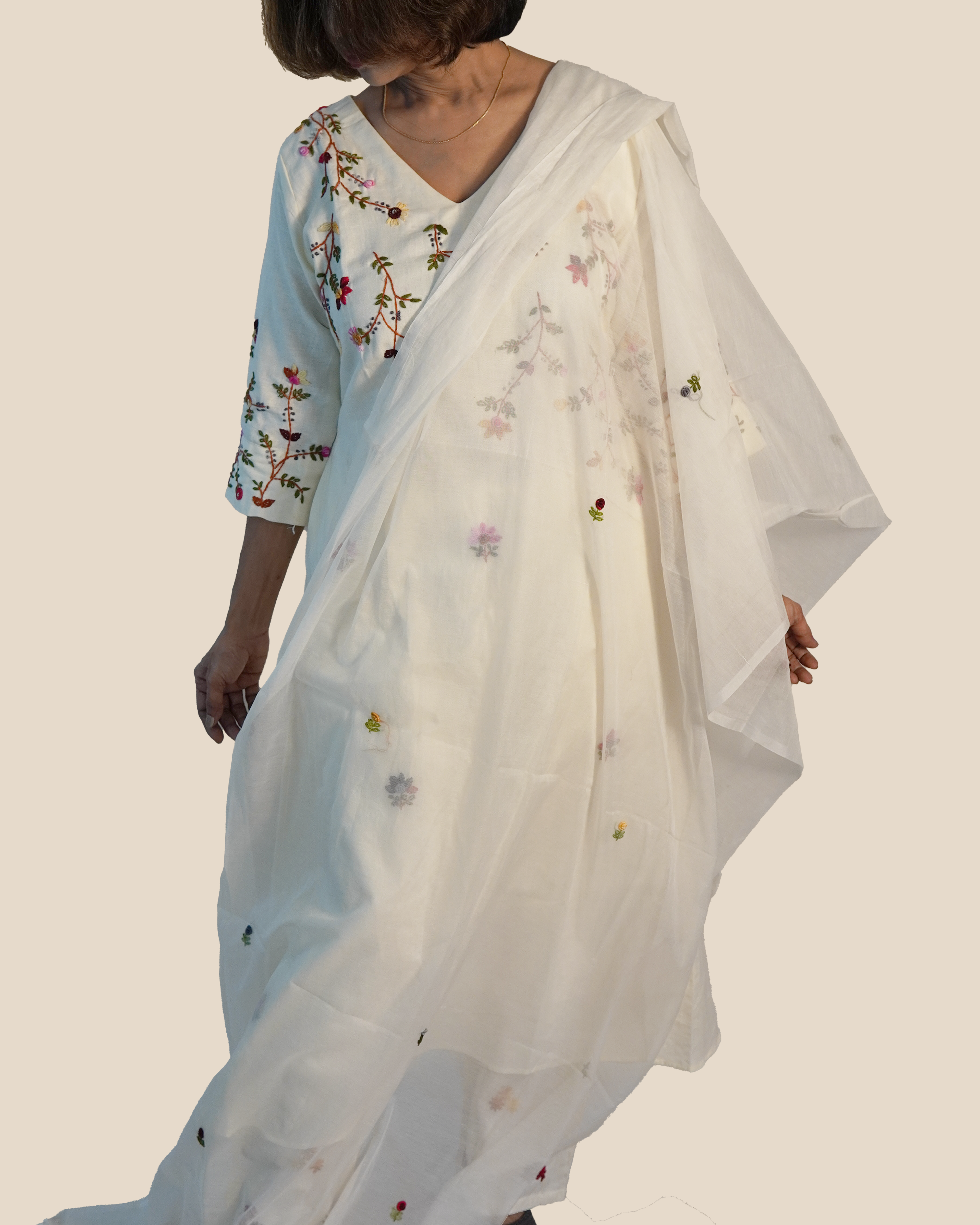 Hand Embroidered Pure cotton Kurti Set [White]
