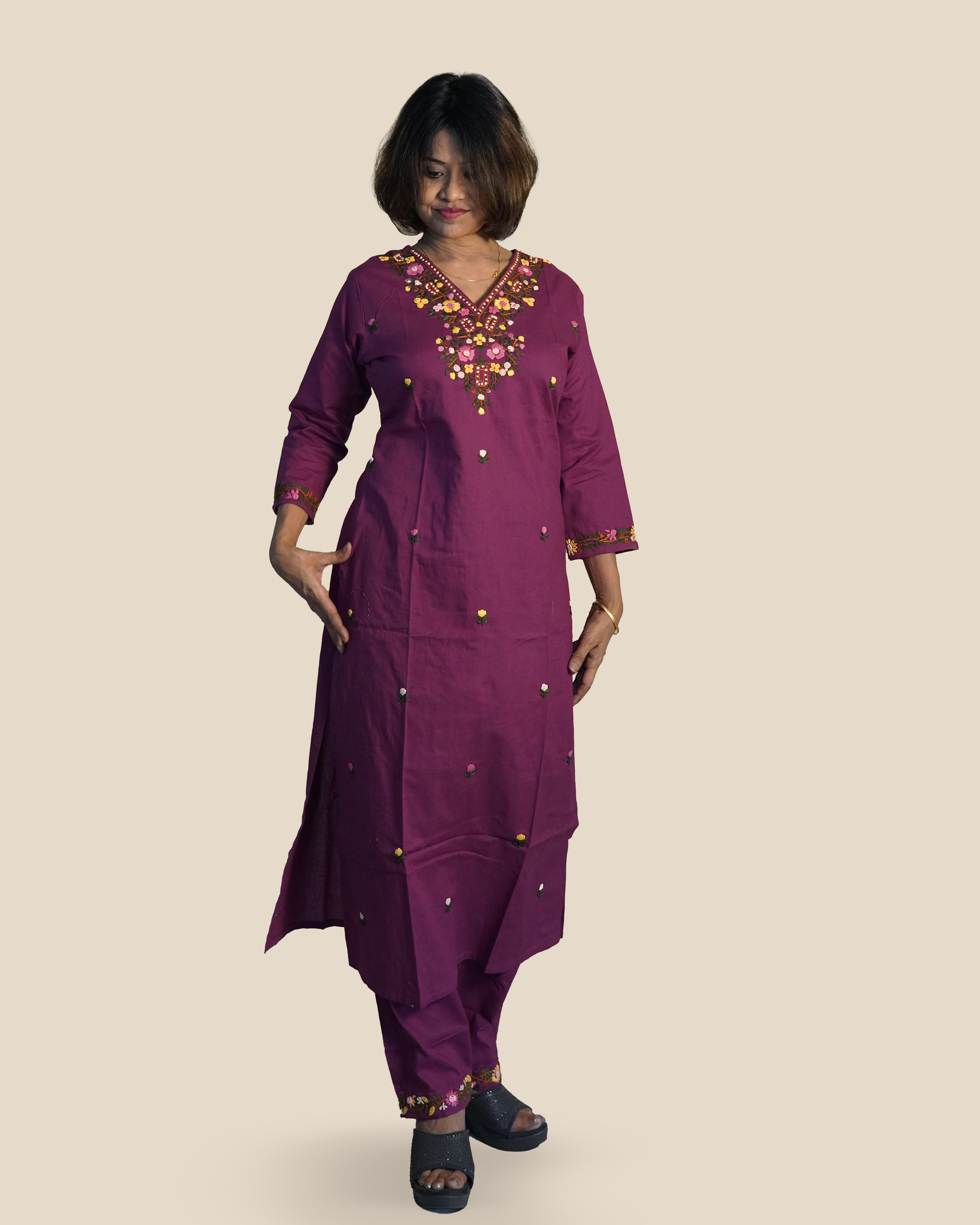 Hand Embroidered Pure cotton Kurti Set [Purple]