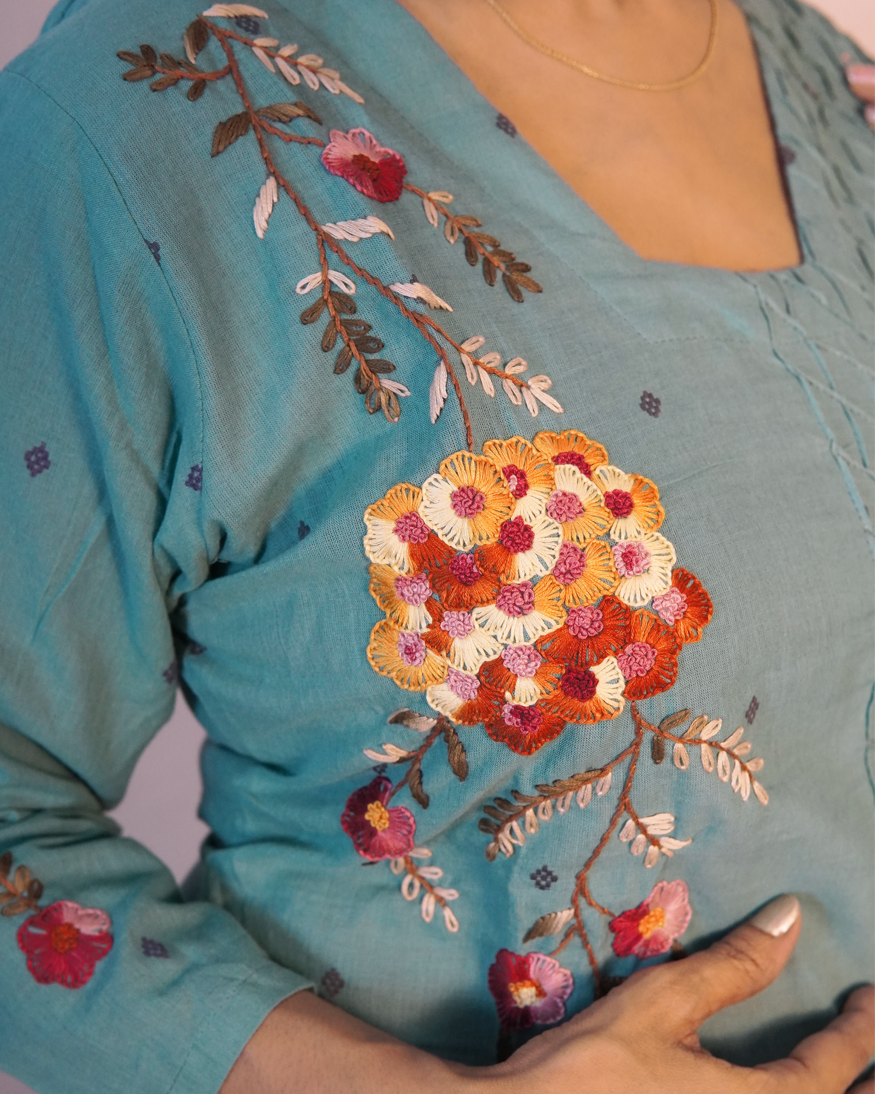 Hand Embroidered Pure cotton Kurti Set [Teal]