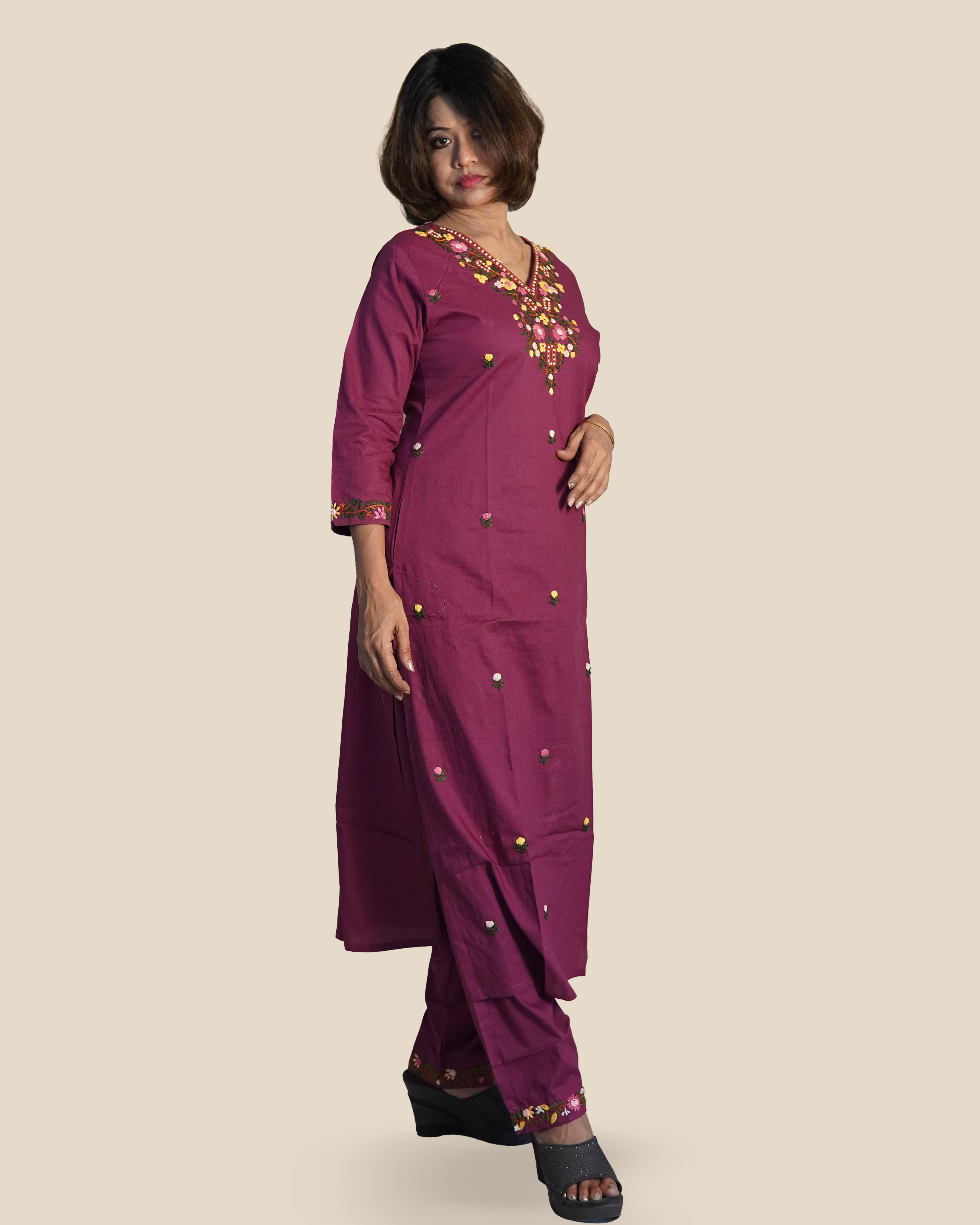 Hand Embroidered Pure cotton Kurti Set [Purple]