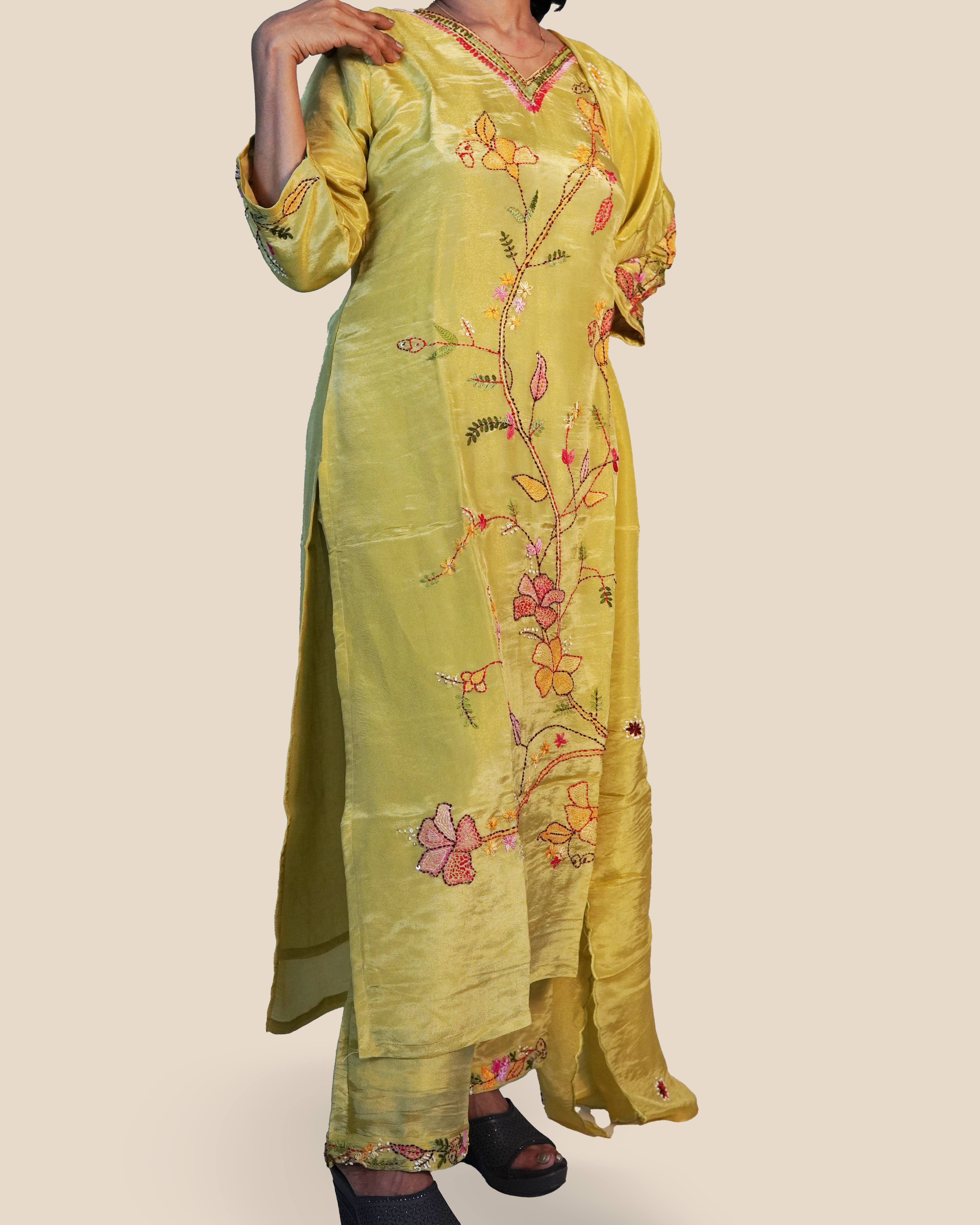 Shimmer Silk Hand Embroidered Kurti Set [Parrot]