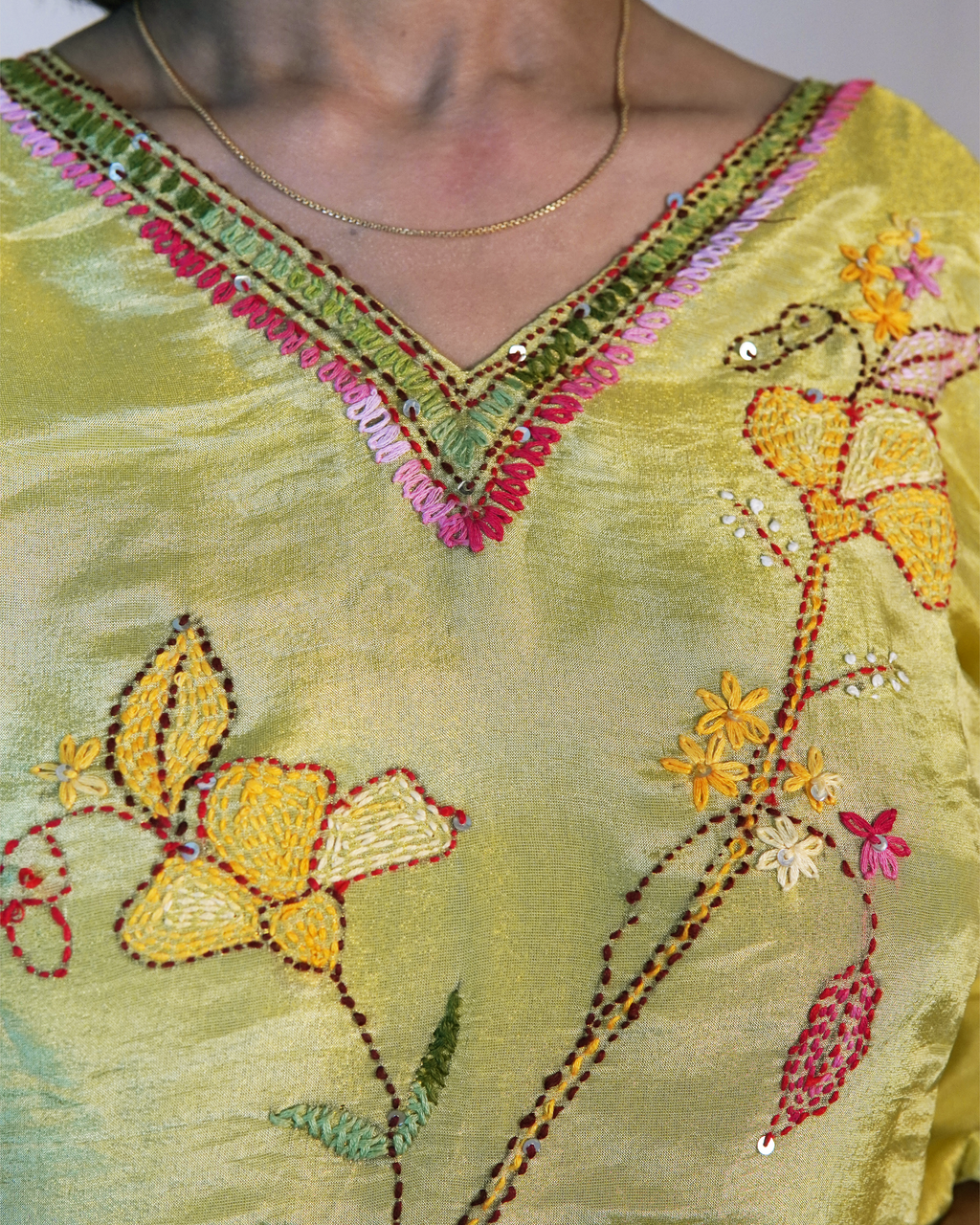 Shimmer Silk Hand Embroidered Kurti Set [Parrot]