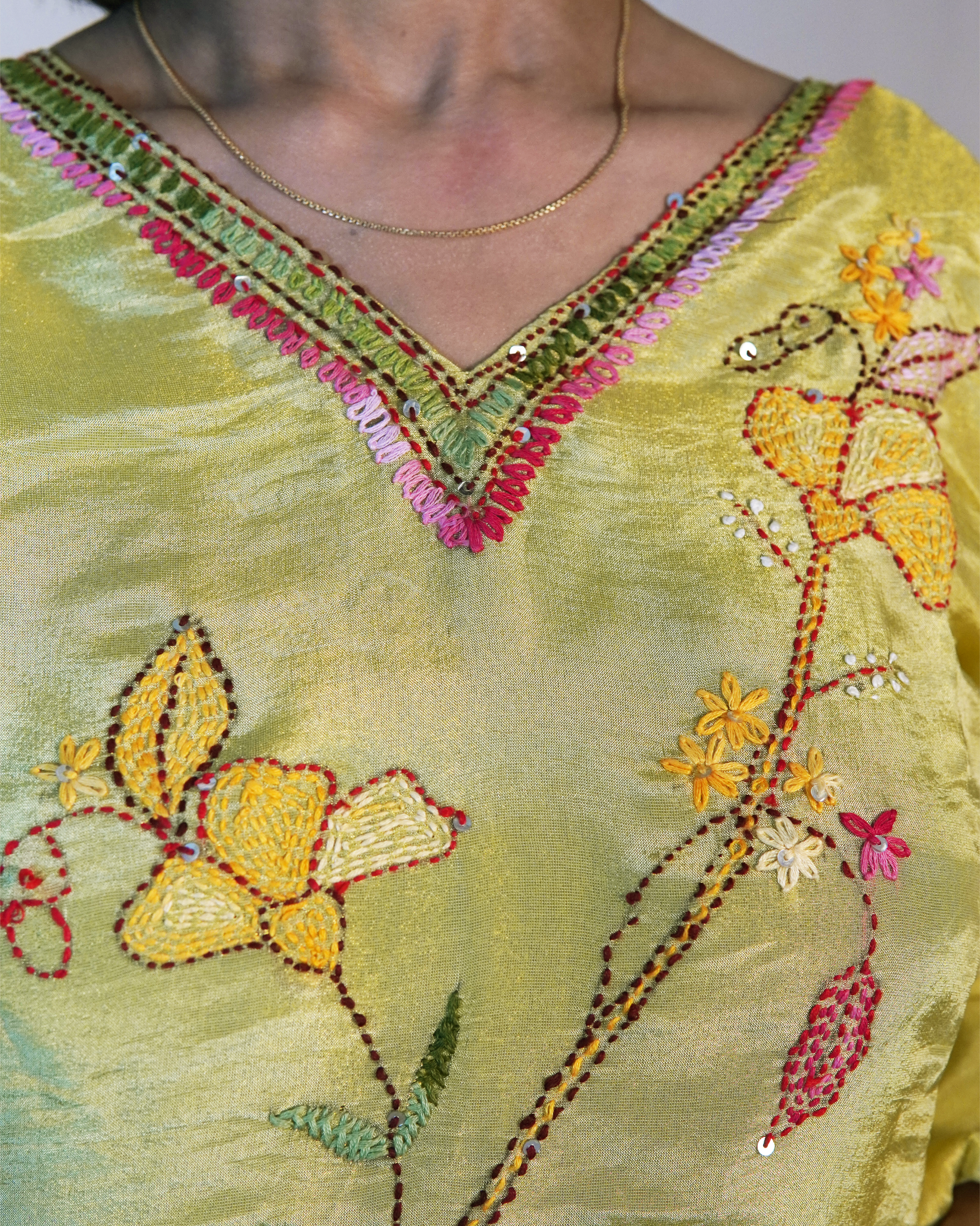 Shimmer Silk Hand Embroidered Kurti Set [Parrot]