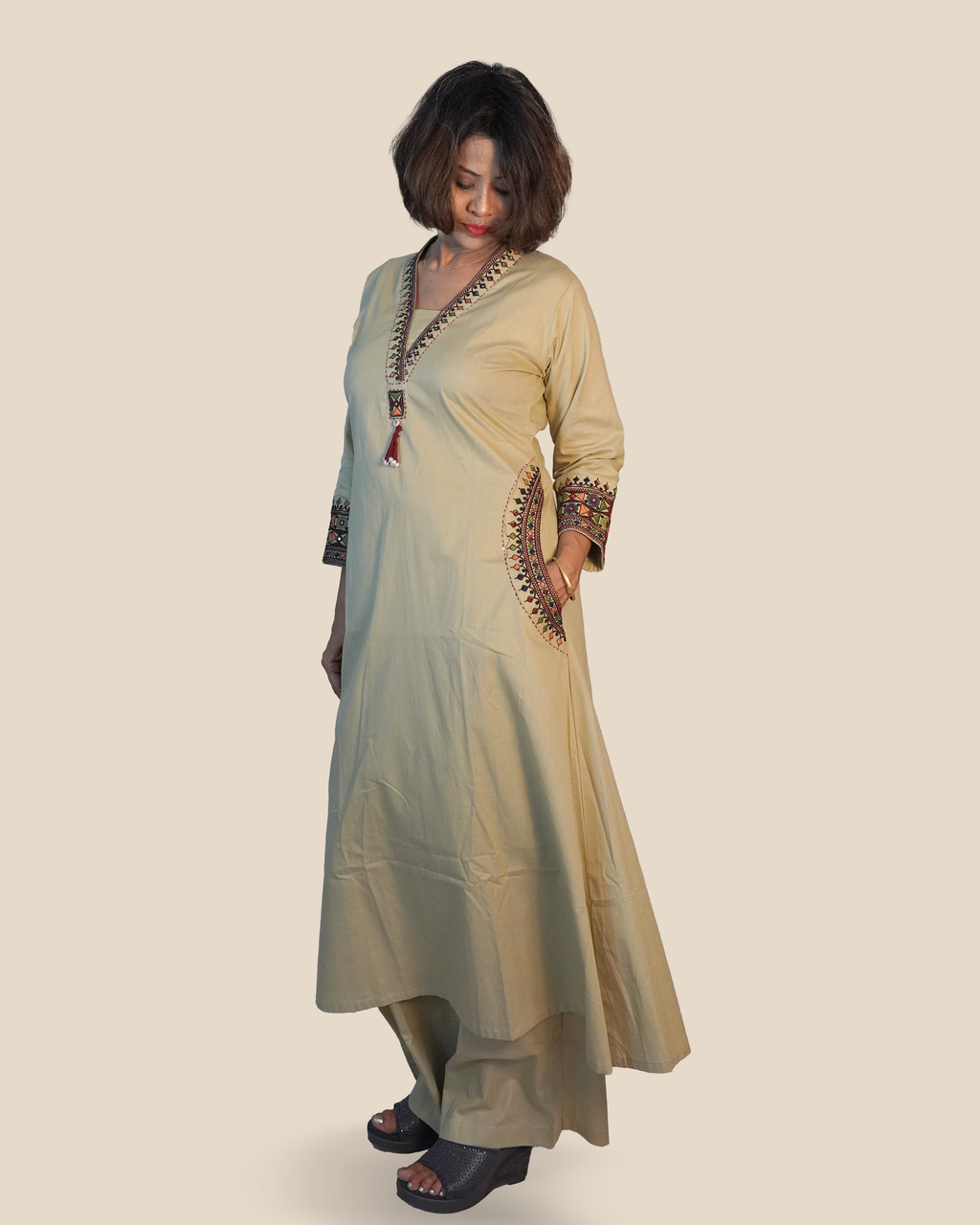 Pure cotton Embroidered 2 Piece Kurti Set [Beige]