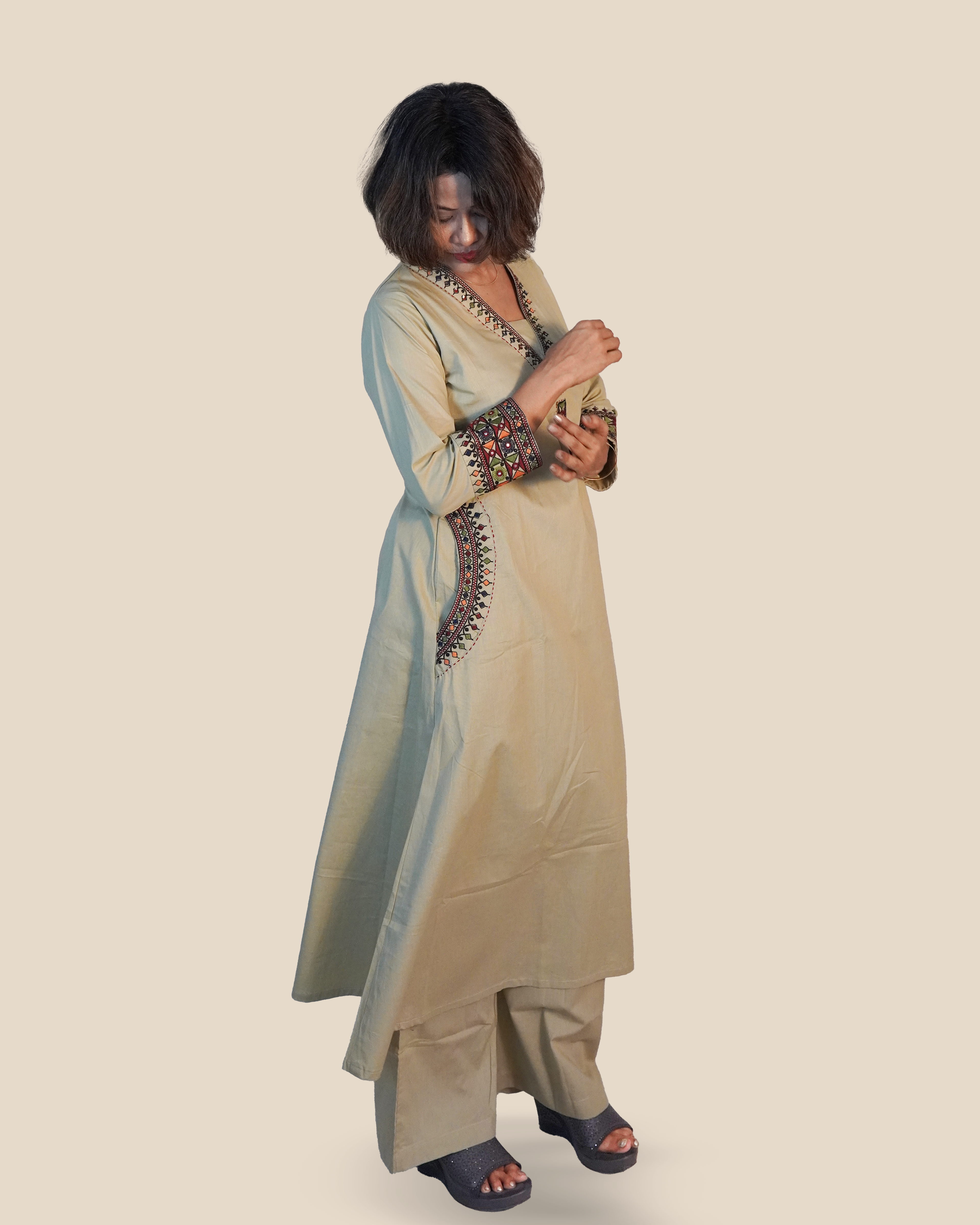 Pure cotton Embroidered 2 Piece Kurti Set [Beige]