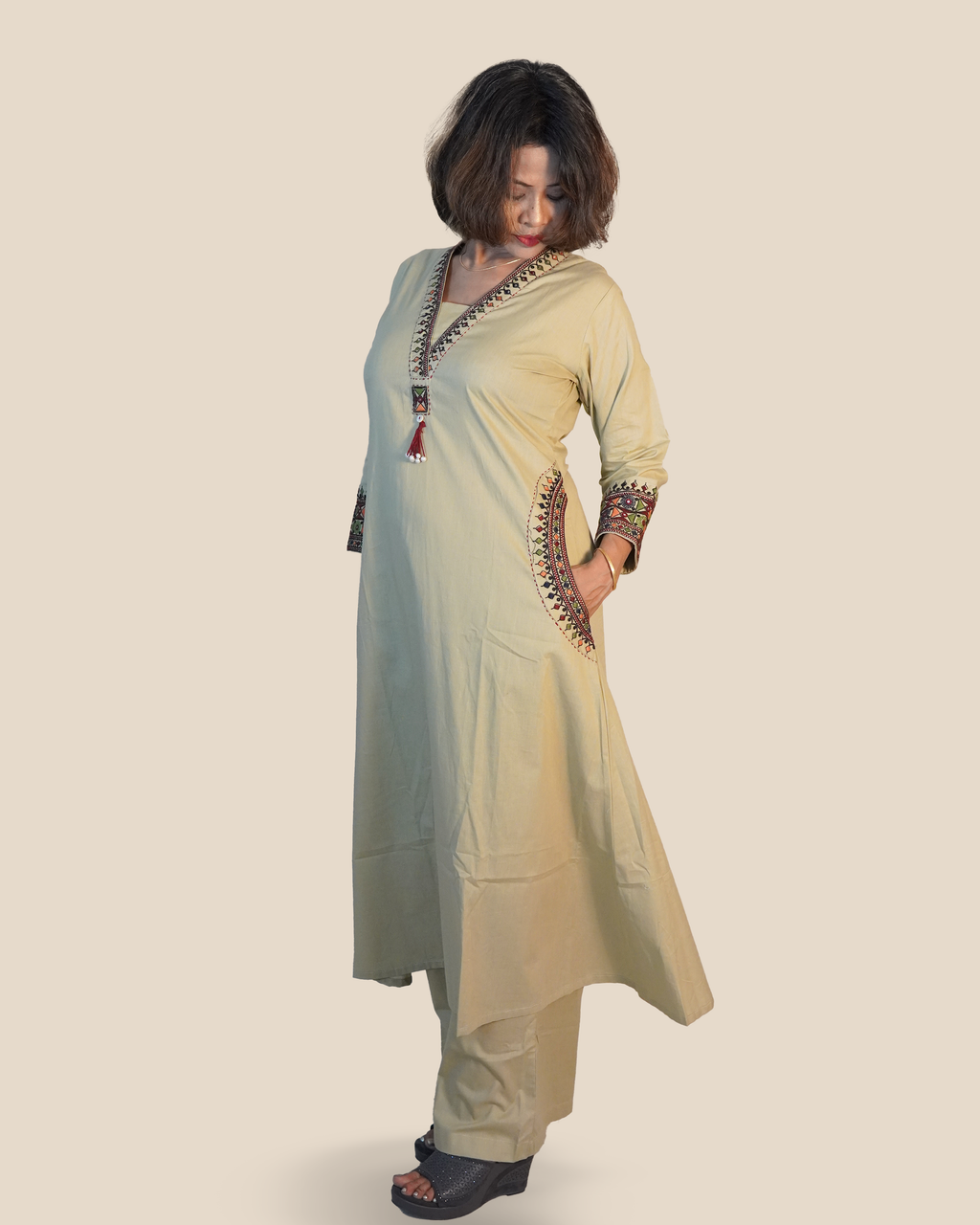Pure cotton Embroidered 2 Piece Kurti Set [Beige]