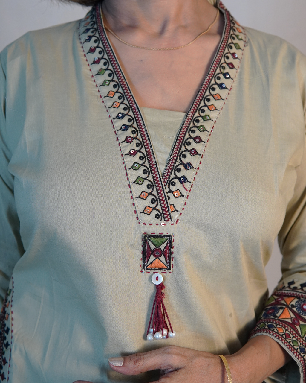 Pure cotton Embroidered 2 Piece Kurti Set [Beige]