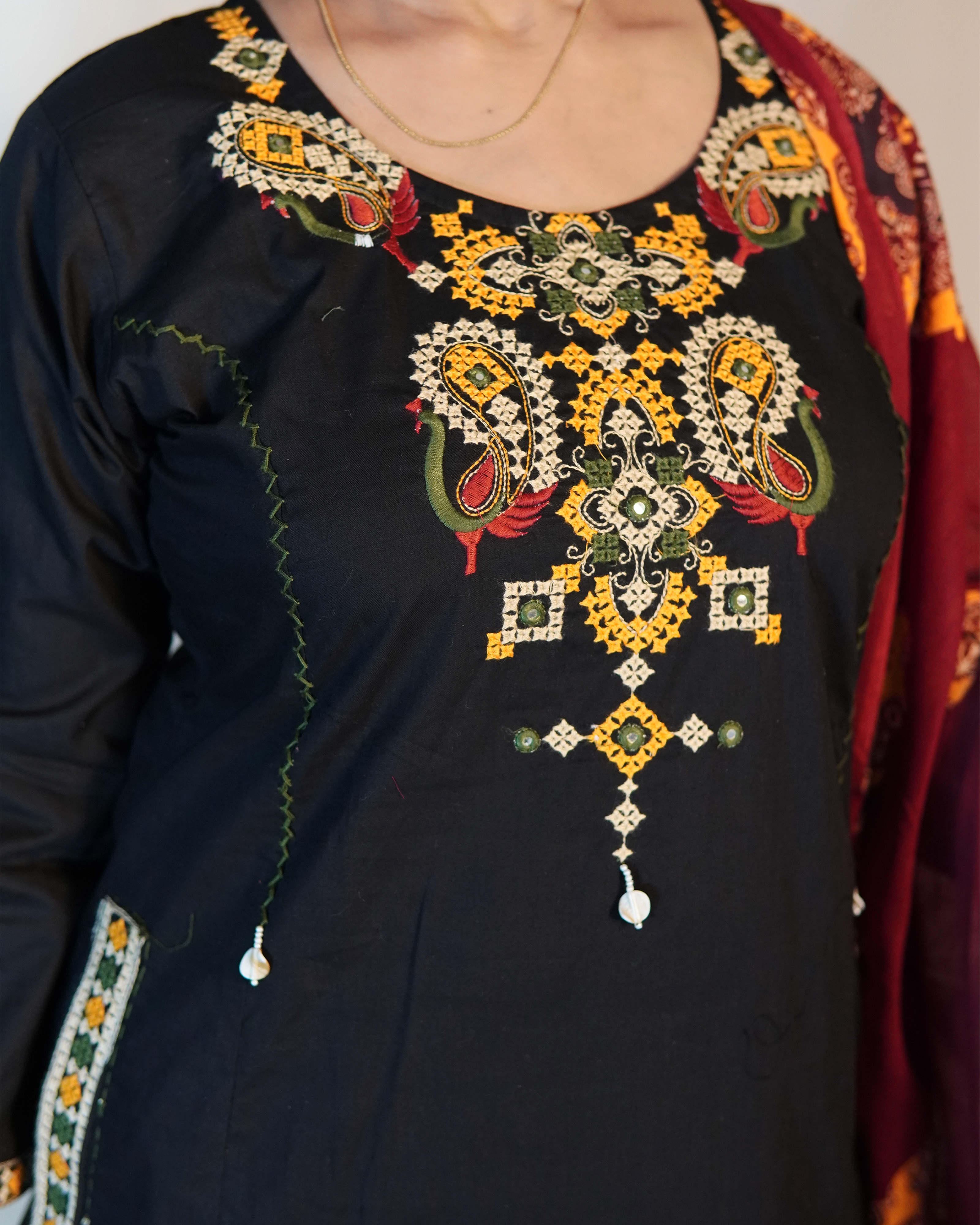 Pure cotton Embroidered Kurti Set [Black]