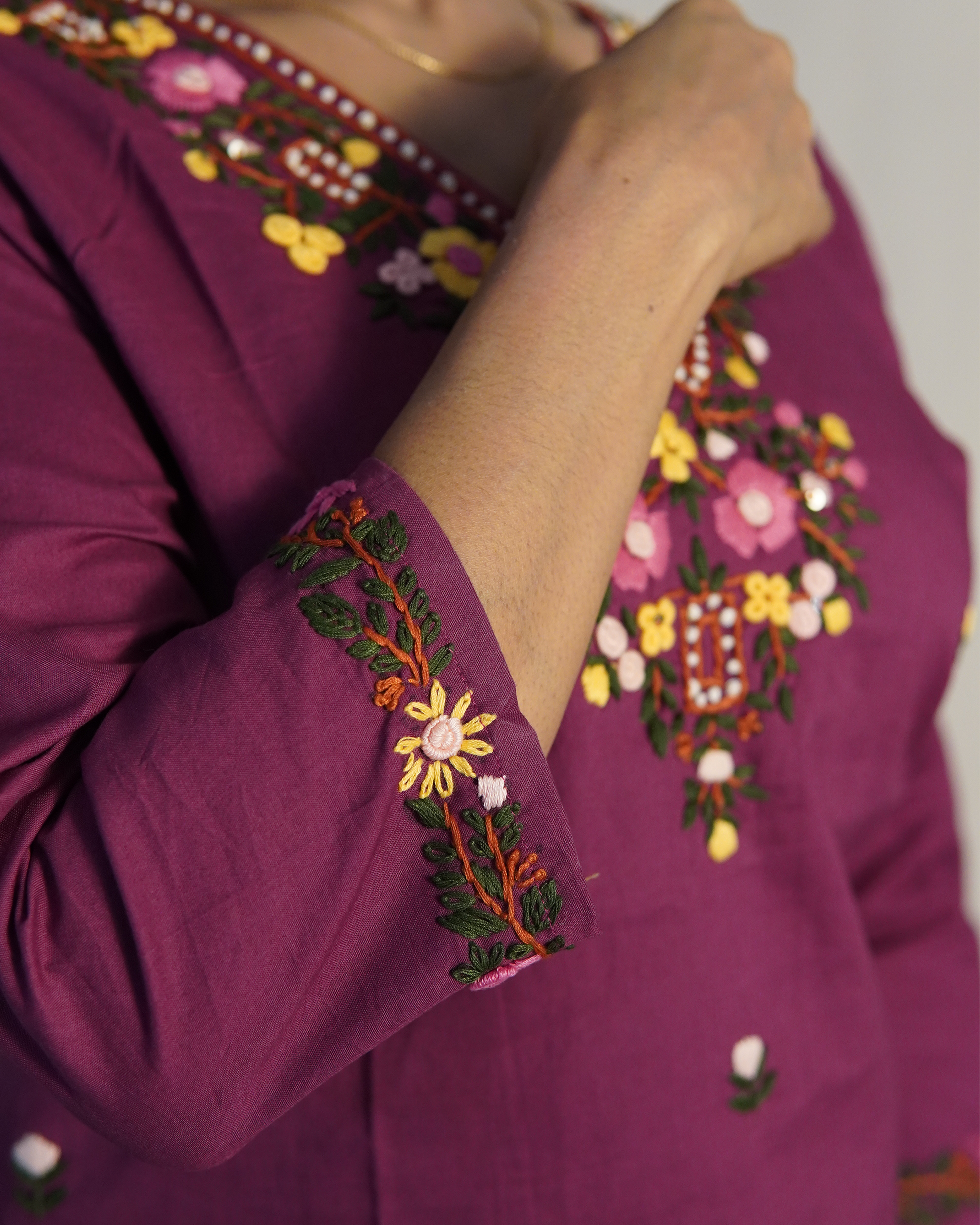Hand Embroidered Pure cotton Kurti Set [Purple]