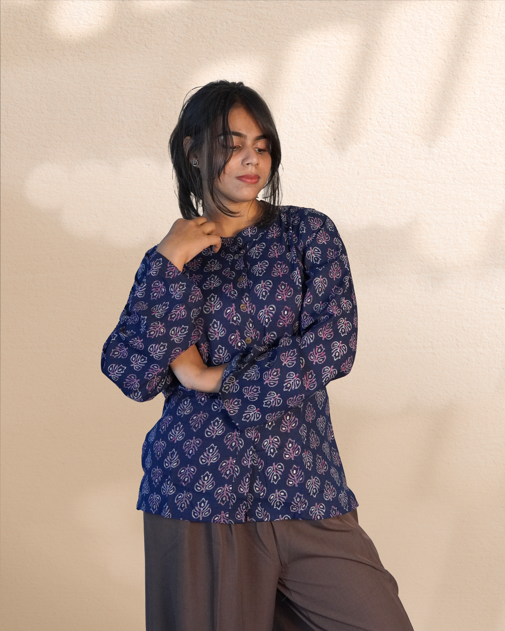 Front open with Mandarin neck-line